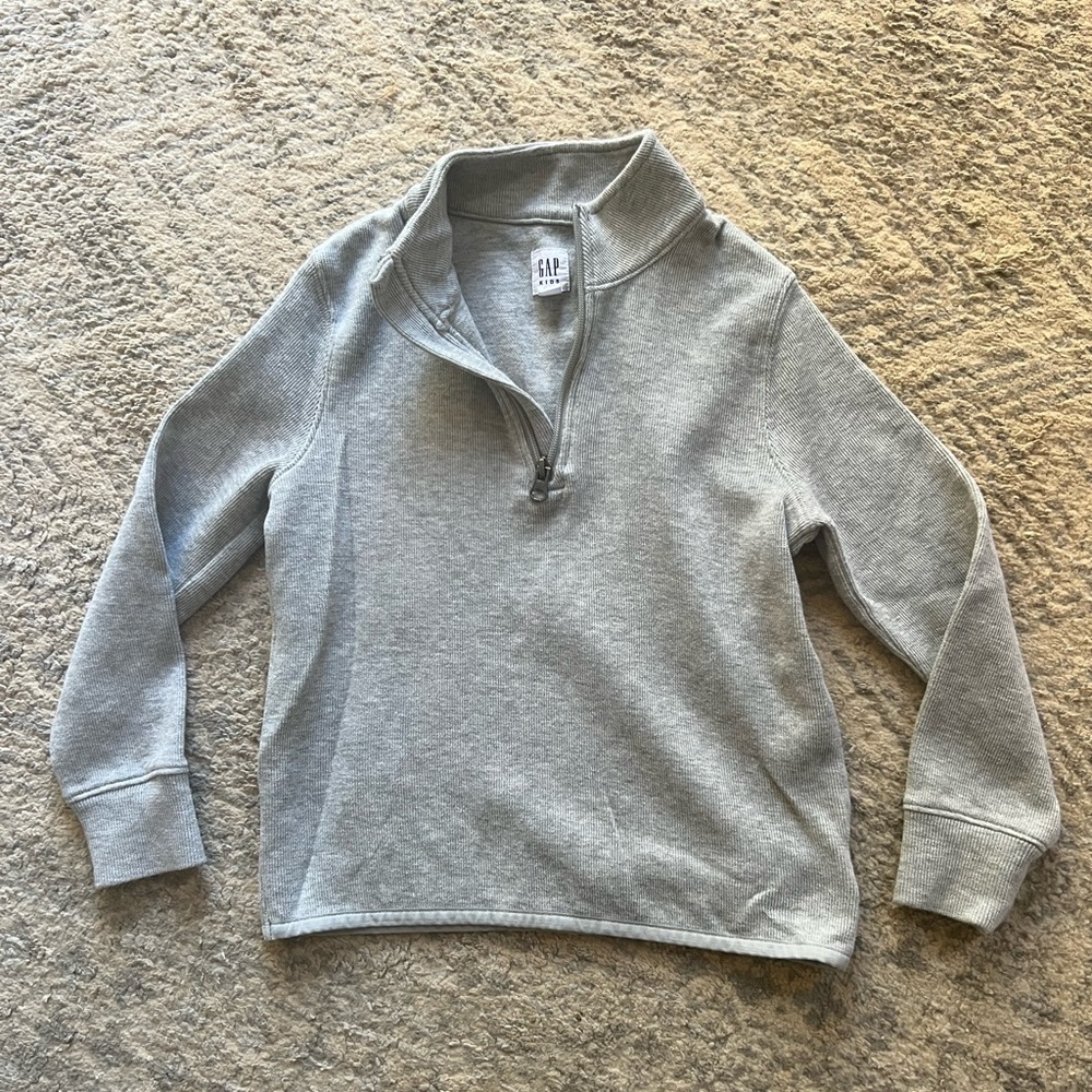 GAP gray 1/4 zip sweater - boys size S